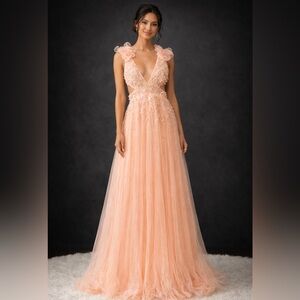 Mac Duggal Peach Tulle Dress w Deep V, Ruffle Strap, Size Cutouts Size 2 NWT!